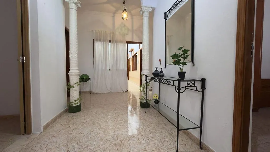 Esik - Chalet with Terrace in La Isleta