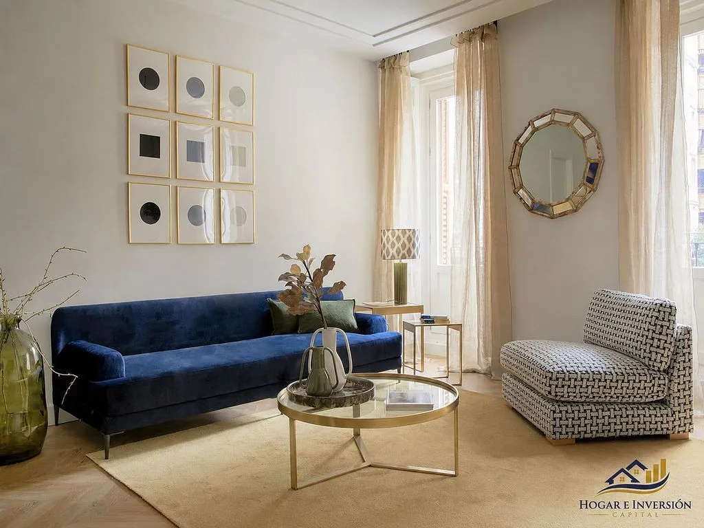 Living Room - Apartment with Pool in Chamberí, Madrid