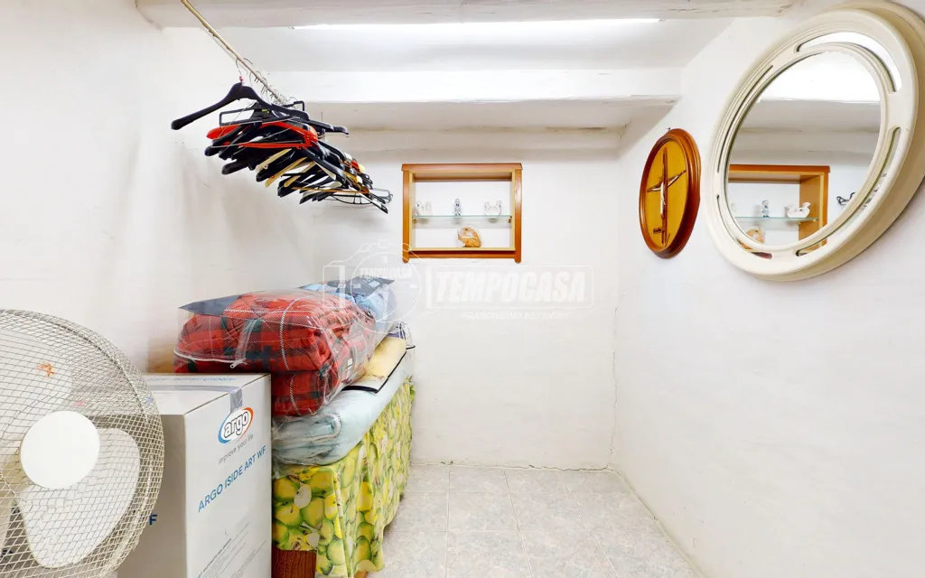Pesuköök - Terraced House with Potential in Chioggia