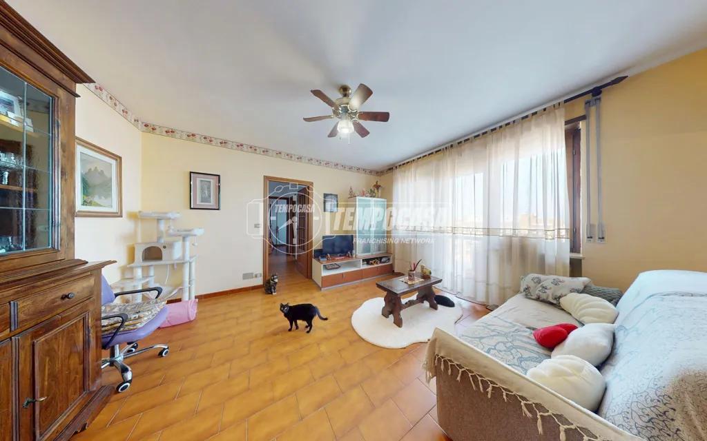 Séjour - Bright Trilocale with Balcony in Mappano