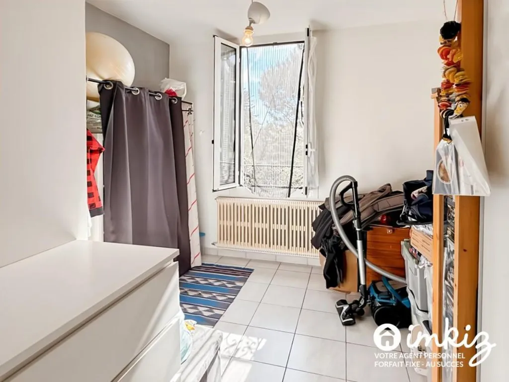 Buanderie - Maison avec Piscine et Jardin à Marseille 11ème