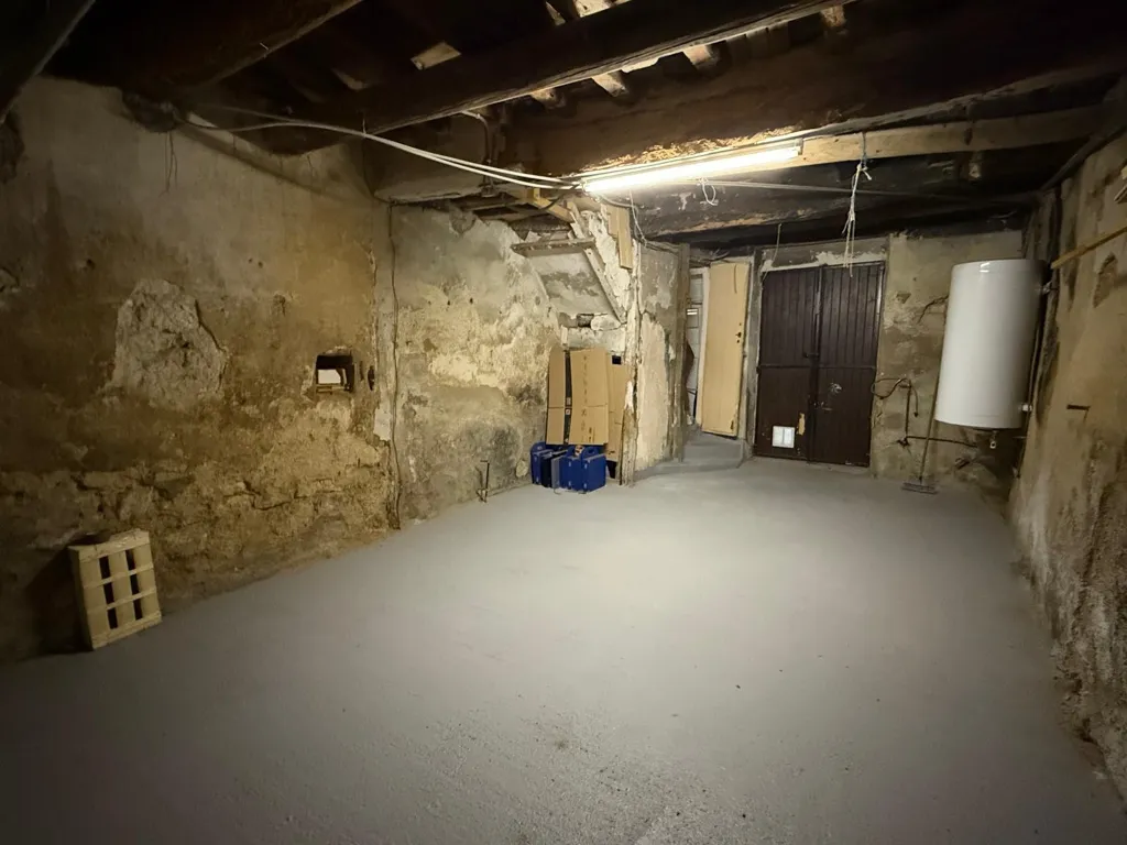 Pièces - Maison de Caractère avec Charme Authentique
