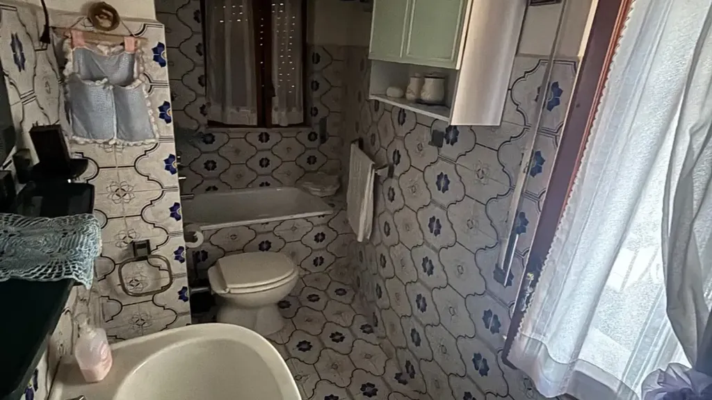 Salles de bain - Bright Apartment with Balcony in Rocca di Papa