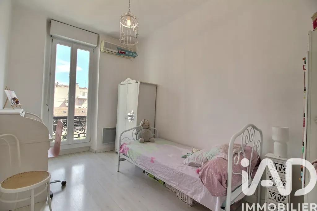 Chambres - Appartement T4 avec Balcon à Marseille-7e
