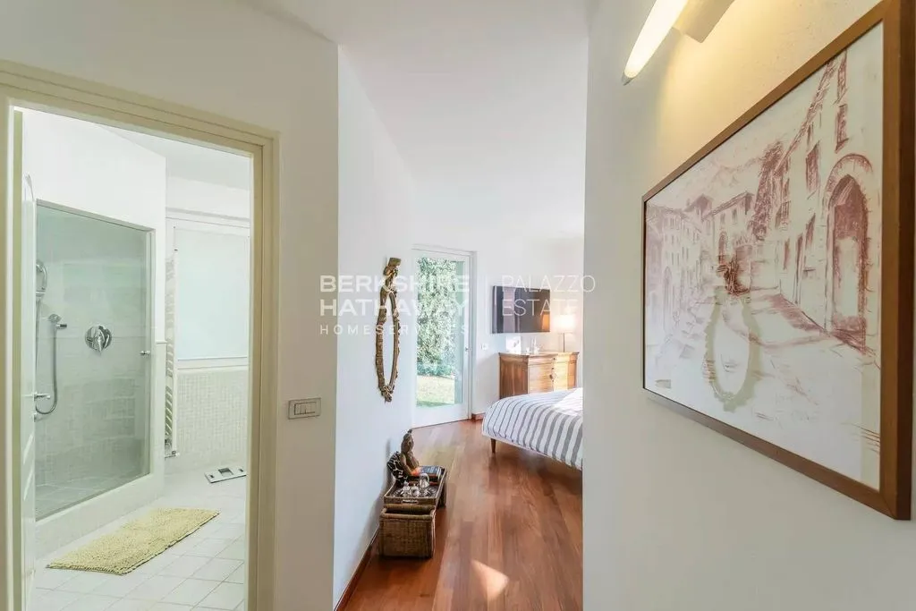 Esik - Luxury Villa with Lake Views in Cernobbio