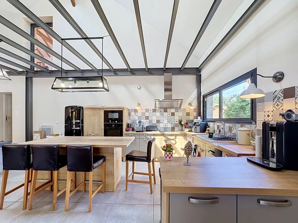 Kitchen - Character House with Terraces in Bréviandes