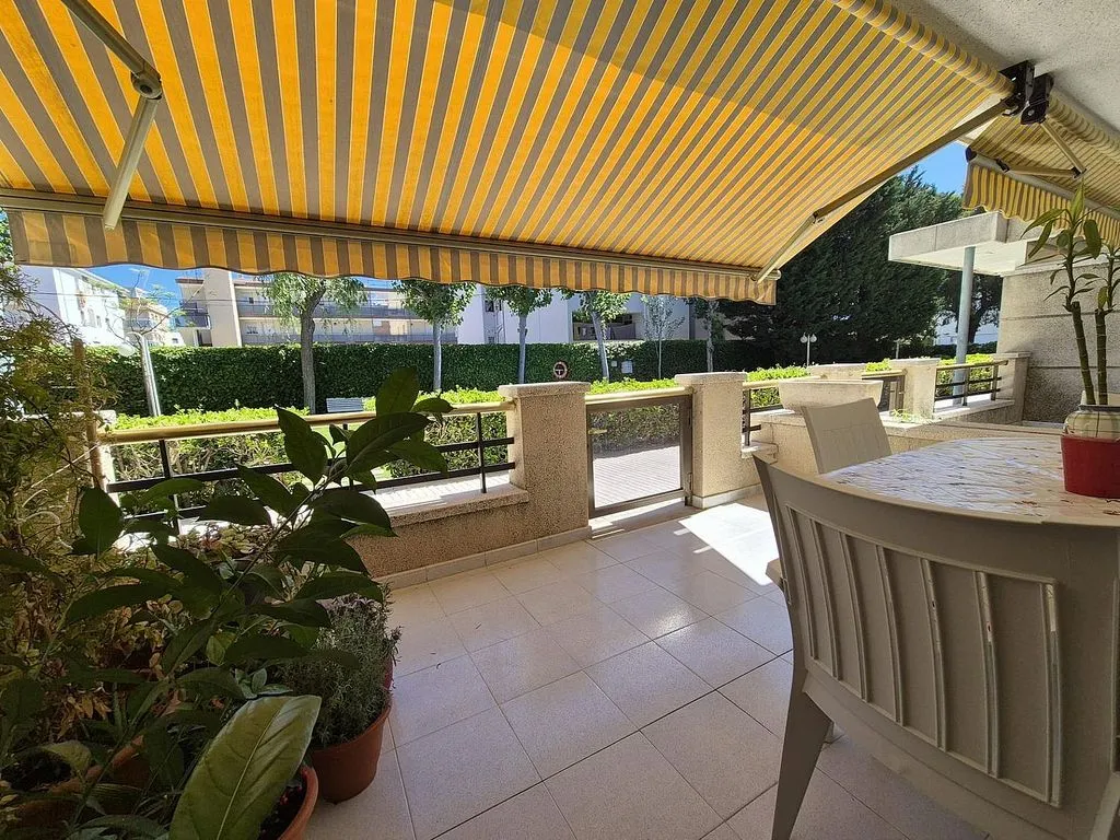 Terrasse - Apartment with Pool and Terrace in Coma-Ruga