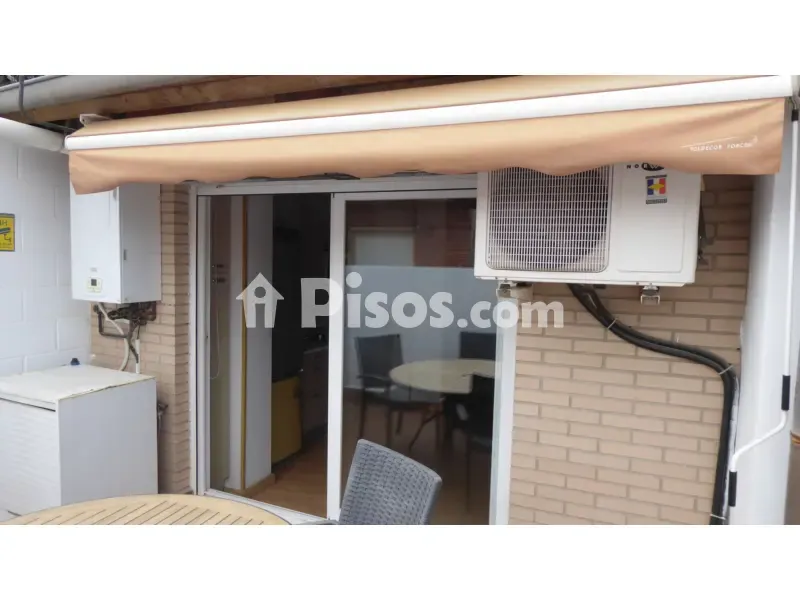 Terrasse - Bright Duplex Apartment with Terrace in San Pablo