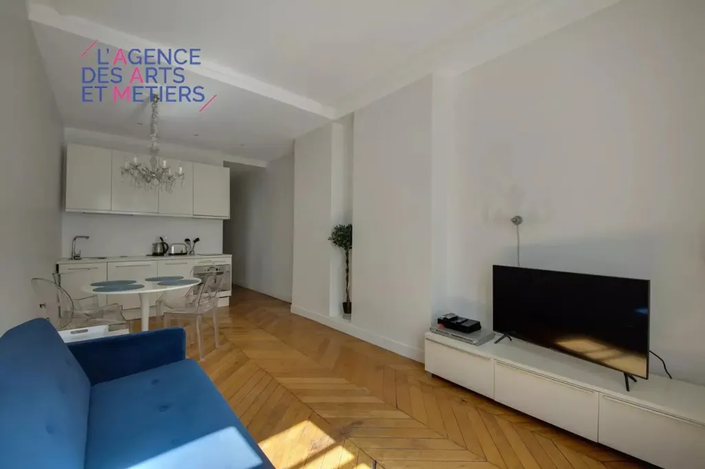 Séjour - Appartement Charmant avec Exposition Est à l'Île Saint-Louis