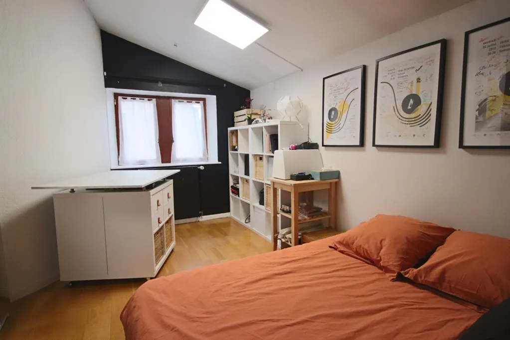 Bedrooms - Charming Townhouse in Riom Centre