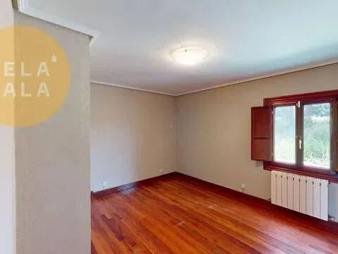 Toad - Chalet with Extensive Land in Getxo