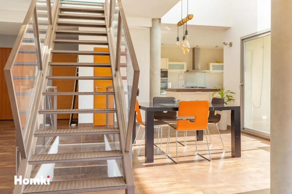 Toad - Contemporary Villa with Pool in Flourens