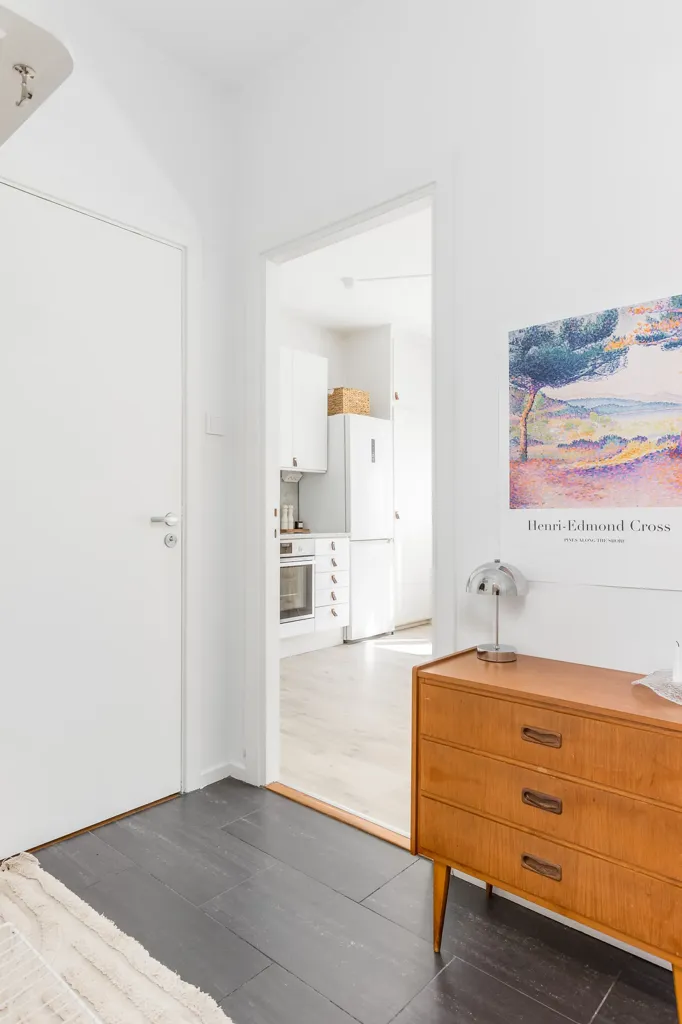 Magamistoad - Modern Studio Flat with South-Facing Balcony in Vasastaden