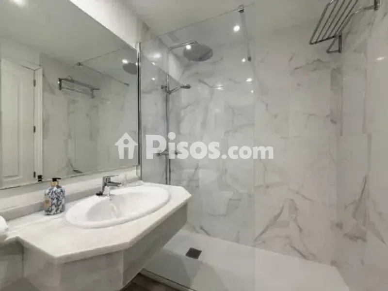Vannitoad - Apartment with Private Garden in Guadalmina