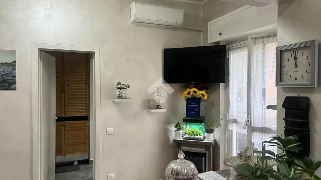 Entrée - Modernised Studio with Balcony in Sesto San Giovanni
