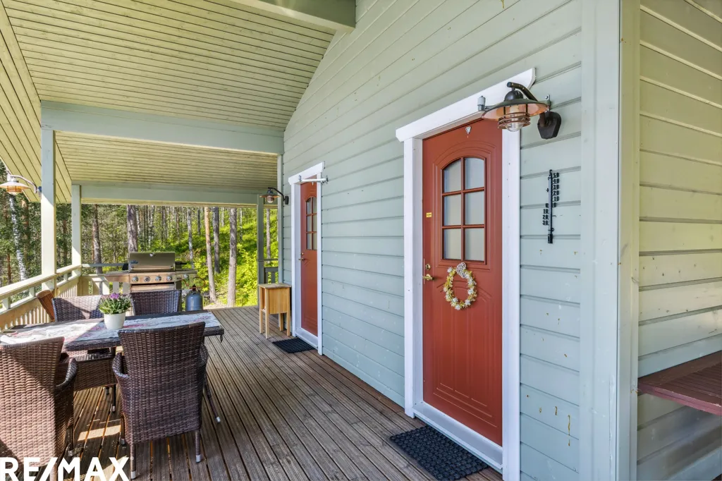 Terrazza - Geothermal House with Private Beach in Taipalsaari