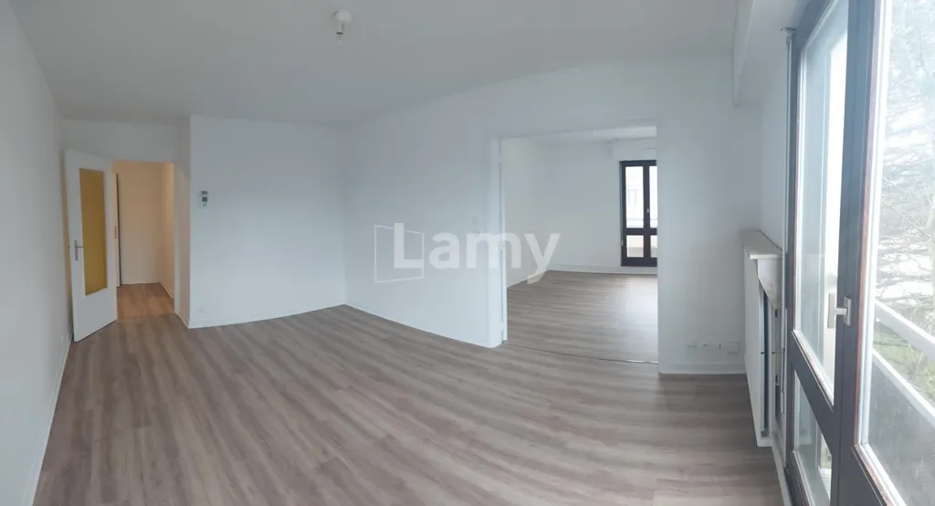 Toad - 3-Bed Apartment with Balcony in BLD CATTENOZ