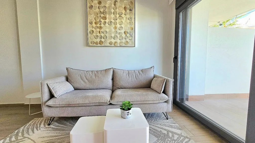 Soggiorno - Apartment with Private Garden in Finestrat