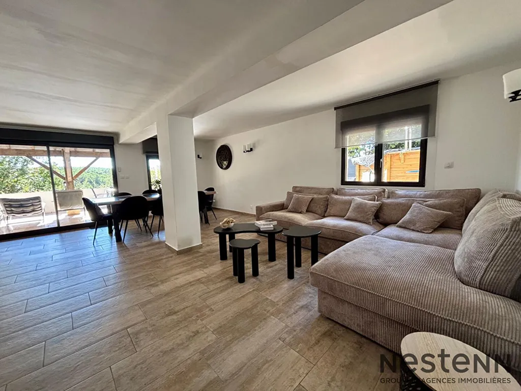 Elutuba - Contemporary House with Panoramic View in Belcodène