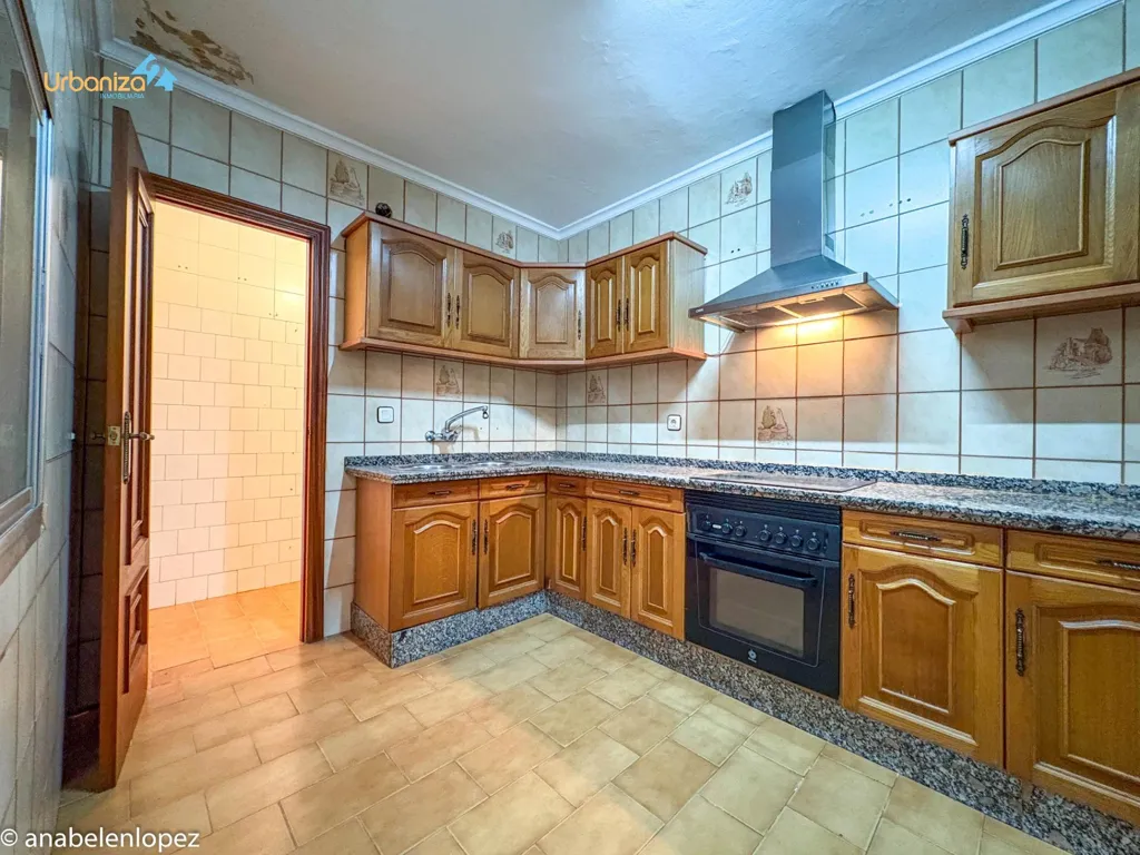 Köök - Ground Floor Flat with Patio in La Estación
