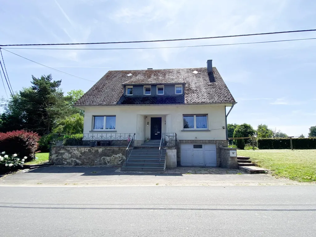 4-bedroom house in Bullange