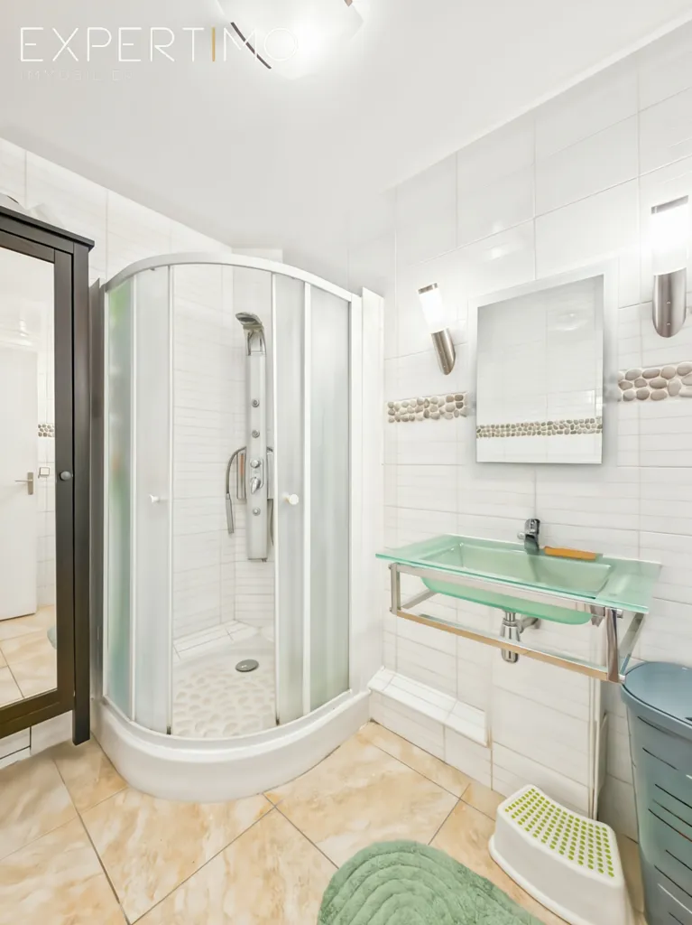 Salles de bain - Appartement 3 Pièces avec Balcon à Ermont