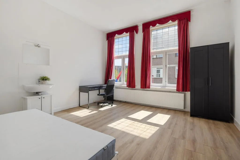 Magamistoad - Compact Apartment with Garden Access in Eindhoven