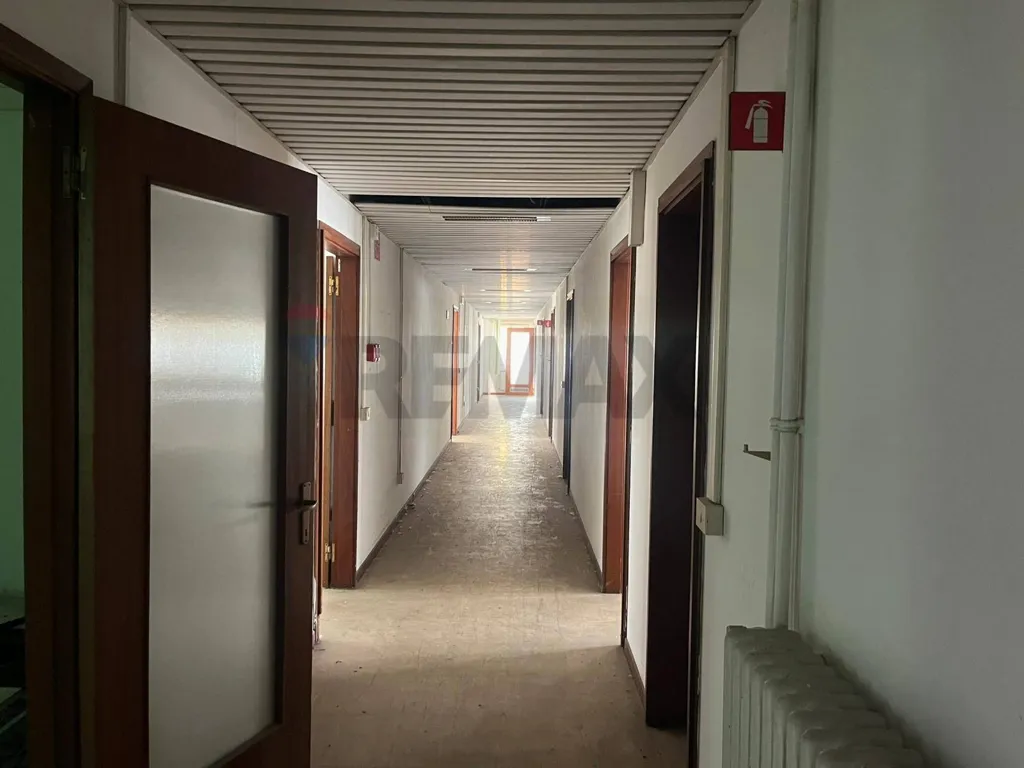 Esik - Office with Terrace in Mestre, Venice