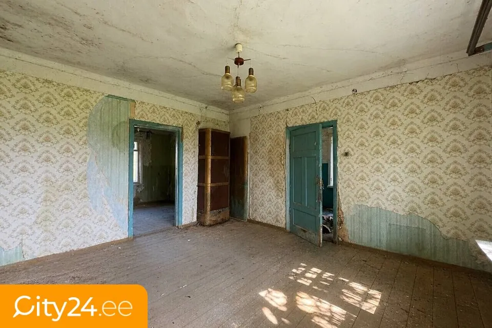 Rooms - House with Land for Development in Sompa