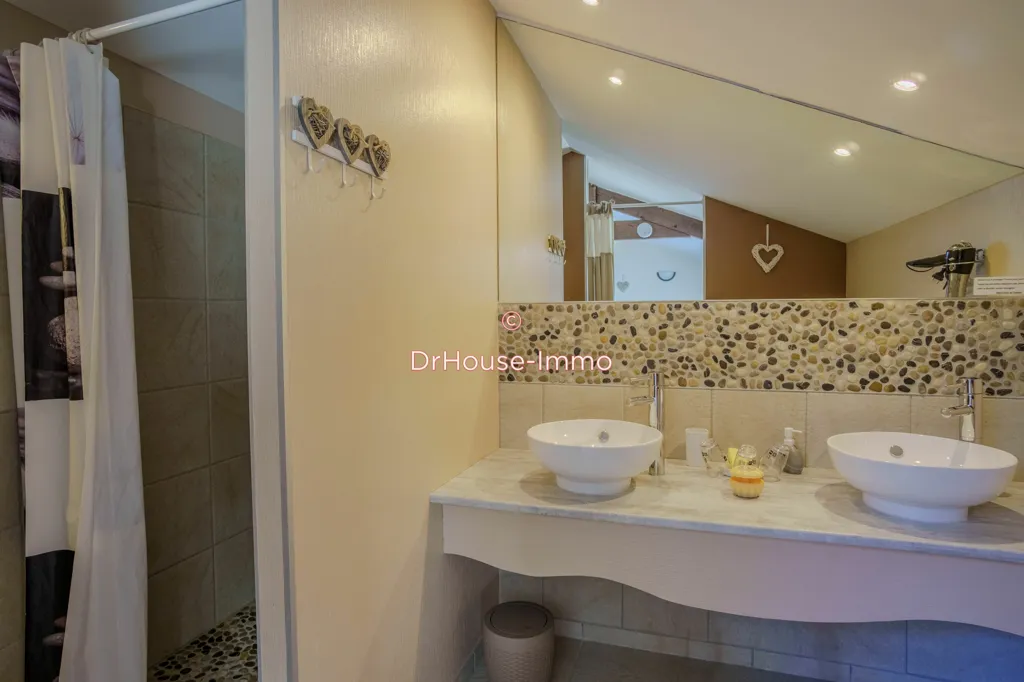 Bathrooms - 16th Century Mill with Pool in Montignac