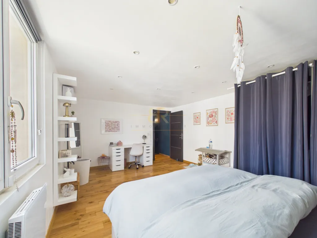 Chambres - Maison avec Terrasse et Jardin à Reims