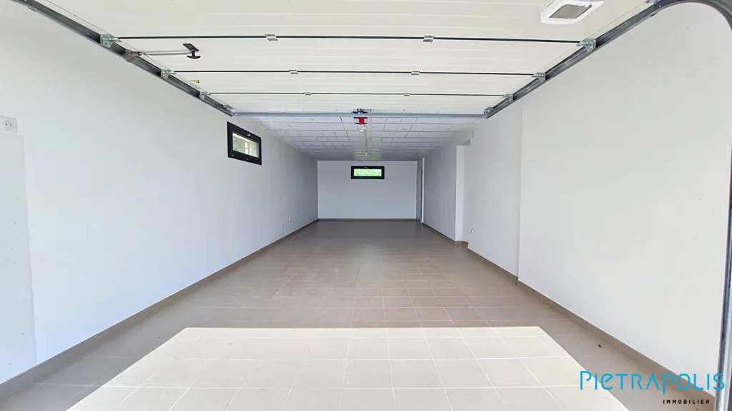 Garage - Villa Contemporaine avec Vue Alpes à Challex