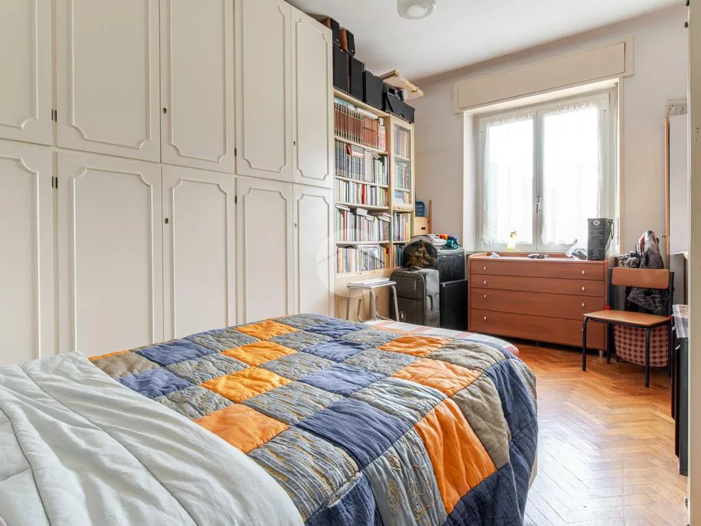 Magamistoad - Rearranged Triplex with Balcony in Milan