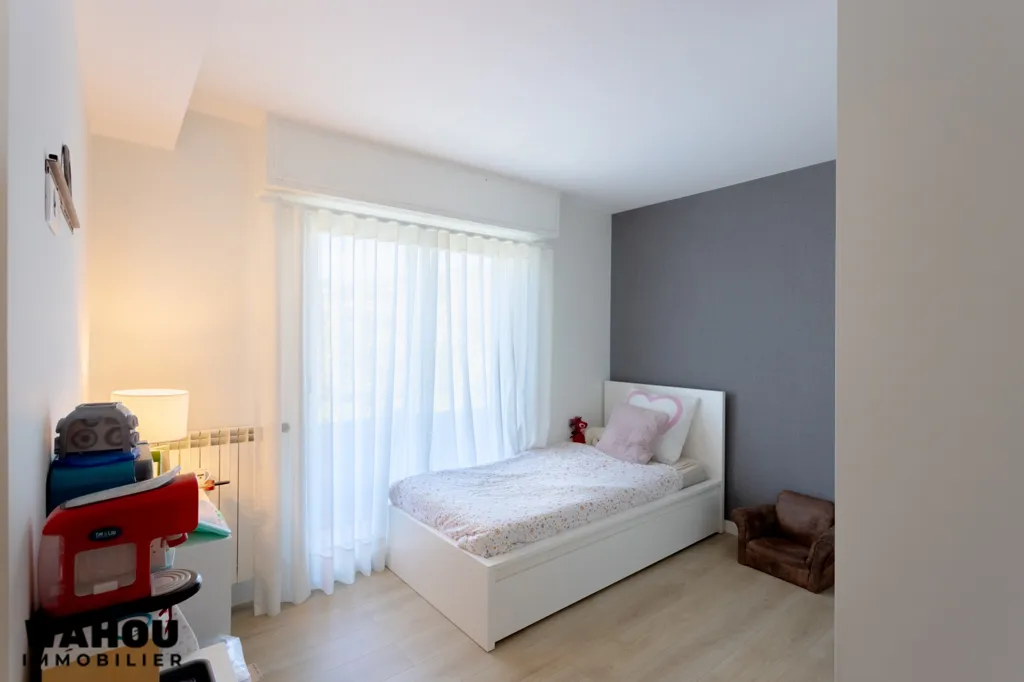 Chambres - Appartement 4P avec Vue Mer Panoramique au Cannet