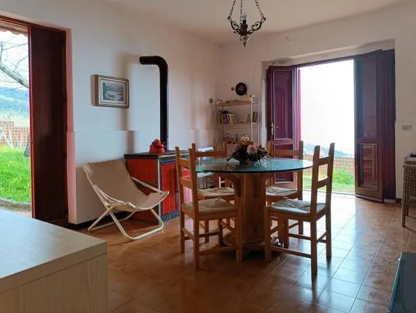 Esszimmer - Villa Apartment with Terrace in Bonifati