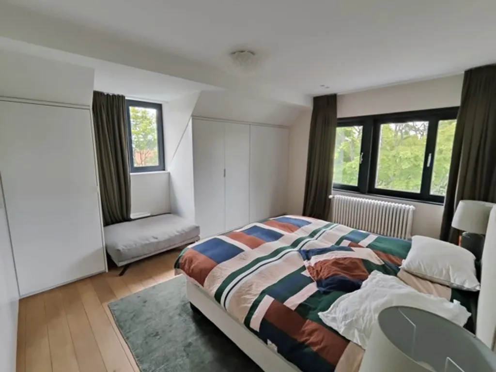 Magamistoad - Architect-Designed Villa with Garden in Waterloo-Faubourg