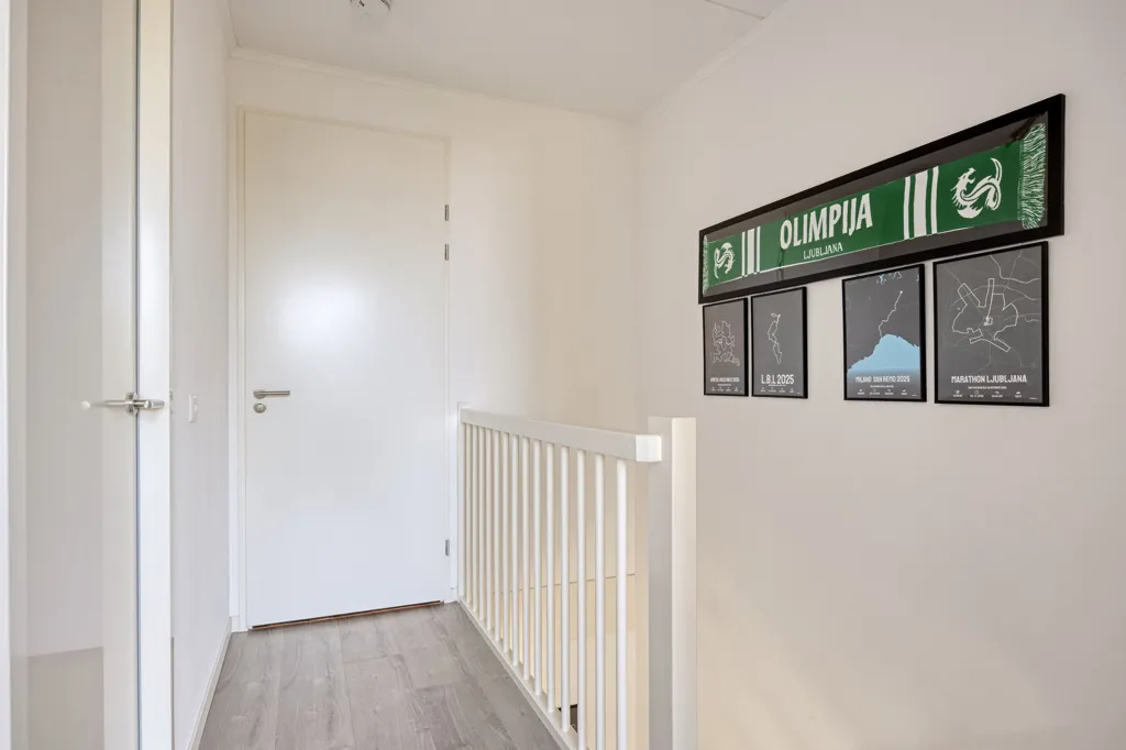 hallway_entrance