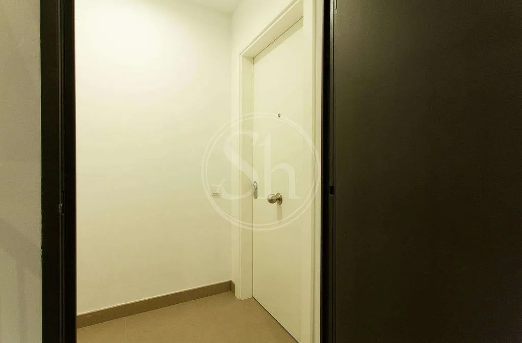 Hallway - Furnished Flat with Balcony in Eixample