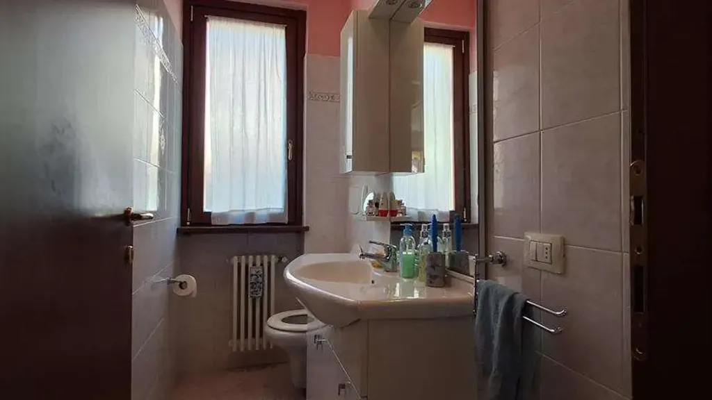 Salles de bain - Villa with Private Garden in Porlezza