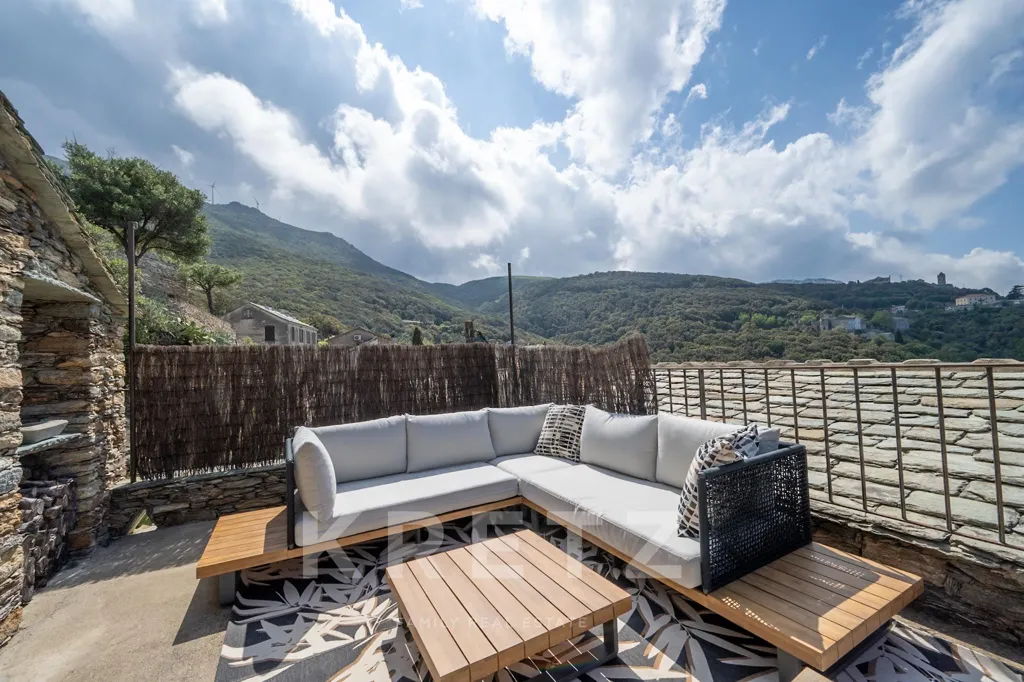 Terrasse - Maison de Village Rénovée avec Vue Mer à Centuri