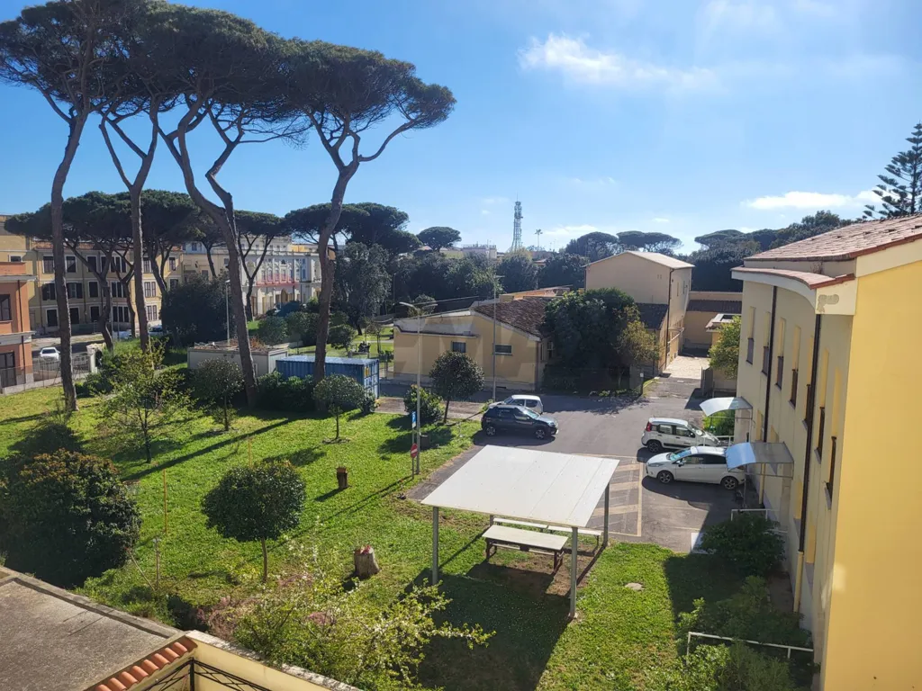 Aed - Second Floor Flat with Balcony in Anzio Centre