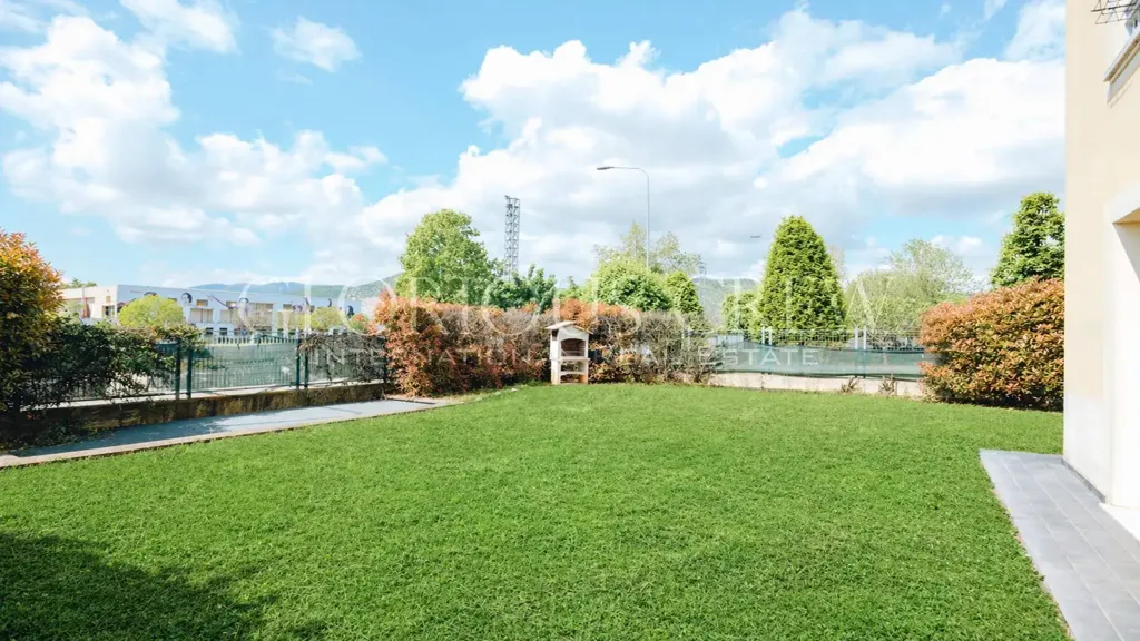 Jardin - Modern Apartment with Private Garden in Mazzano