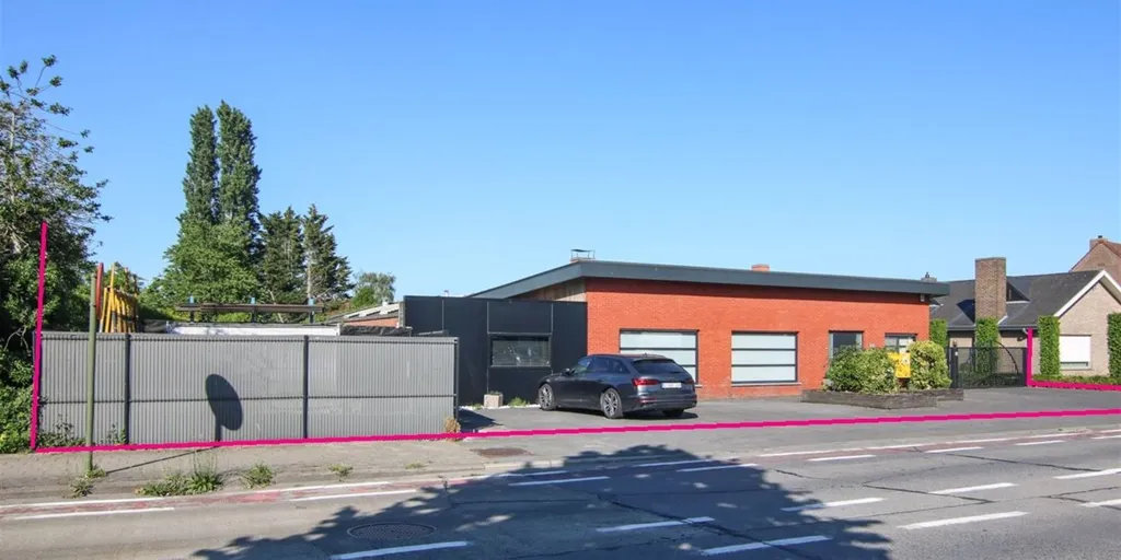 Välivaade - Ground Floor House with Warehouse in Gullegem