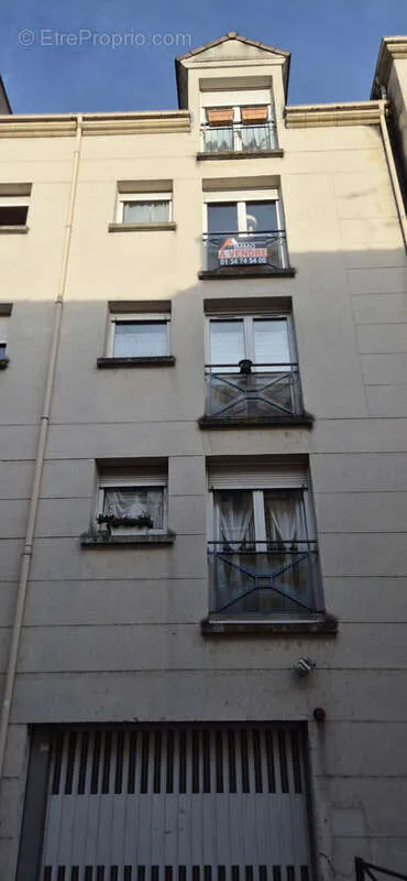 Esterno - Apartment with Parking in Central Location