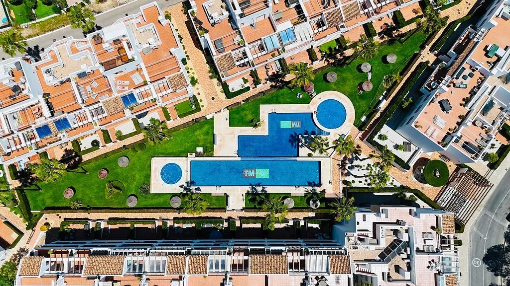 Vista aerea - 2-Bedroom Apartment with Pool in Orihuela Costa
