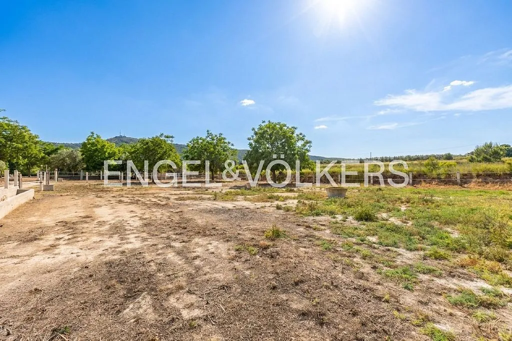 Aed - Equestrian Estate with Pool in Enguera