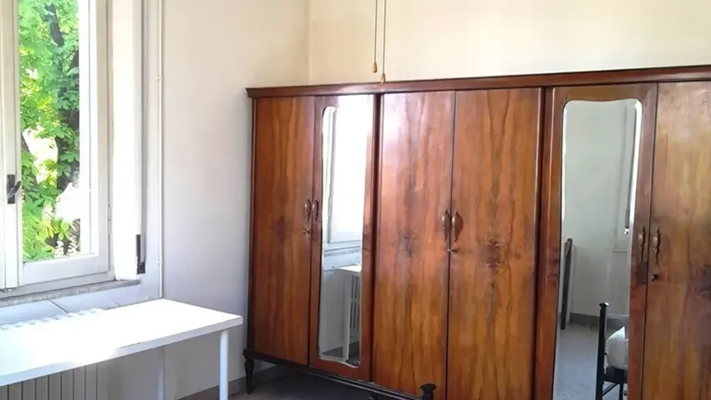 Chambres - Trilocale with Balcony in Parma