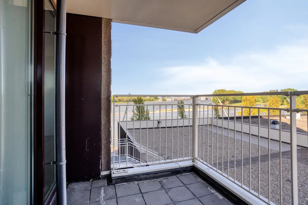 Balcony - Luxury Apartment with Maas View in Rotterdam