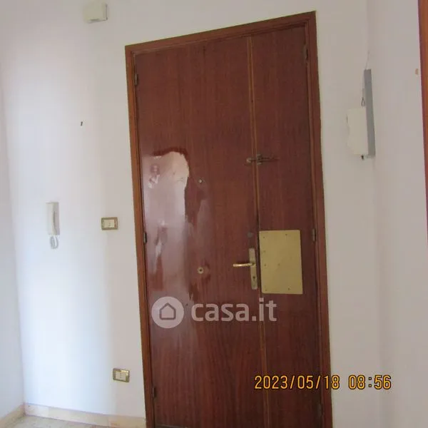 Entrée - Apartment with Balcony in Commercial Area, Taranto