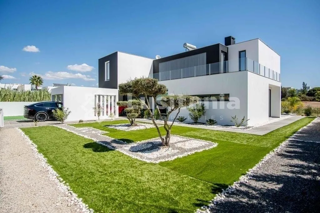 Exterior - Luxury Villa Next to Golf Course in Vilamoura
